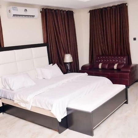 City Nest Hotel Ogombo Luaran gambar